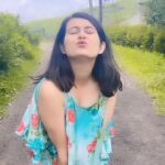 Anubha Sourya Sarangi Instagram – Padigali mu majhire.. 😂
(Gir gayi mein beech mein.. 😅)