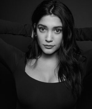 Anuja Joshi Instagram - I’m fluent in brown eyes 

📸 @kevin_hatt 
HMU @sandrinevanslee