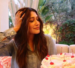 Anuja Joshi Instagram - Same time next year? 🎈 🎂