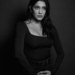 Anuja Joshi Instagram - creativity takes courage 📸 @kevin_hatt 💄 @sandrinevanslee