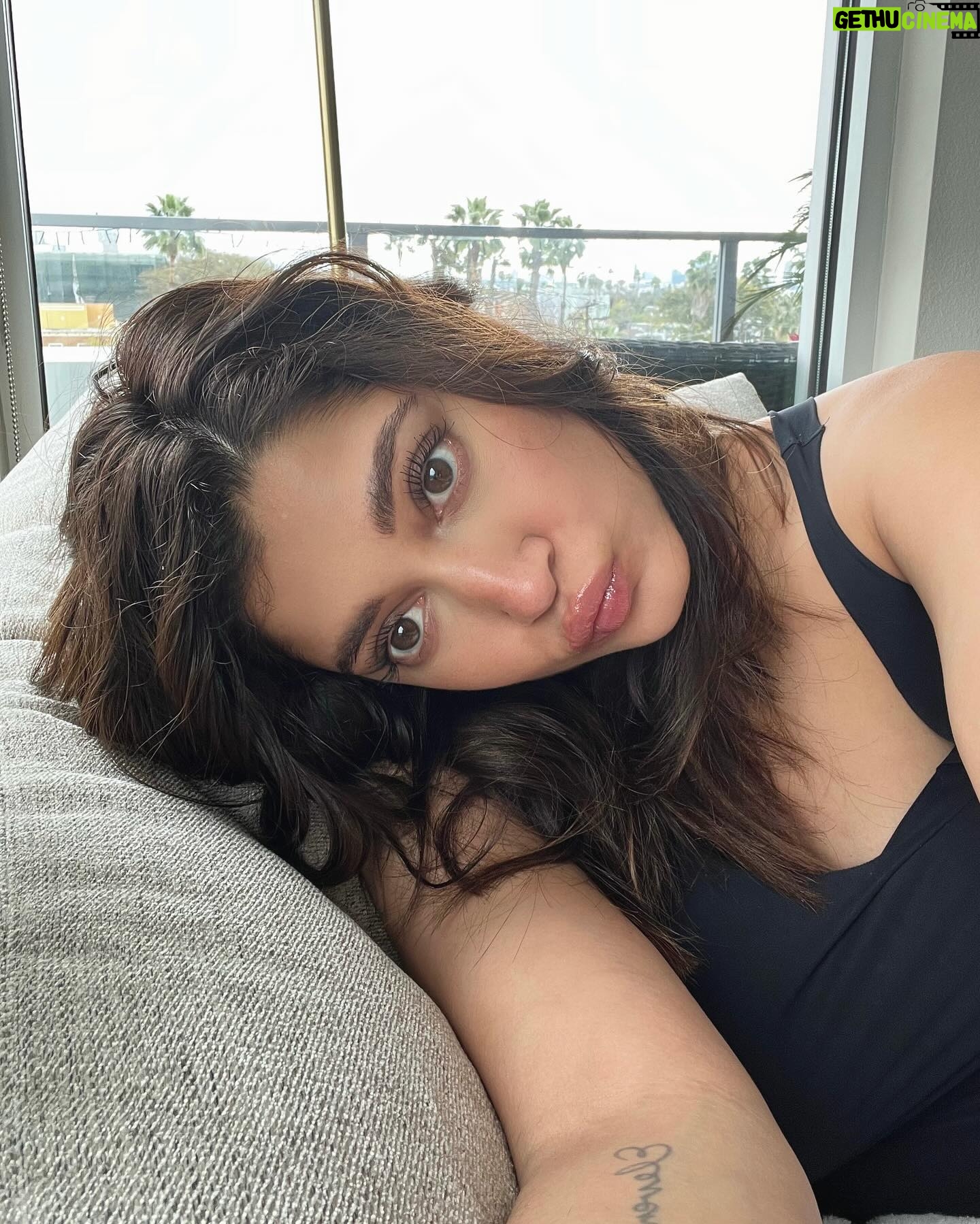 Anuja Joshi Instagram - It’s giving summer ‘17