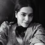 Anuja Sathe Instagram - First post of 2024.. straight from work 💃🏻💃🏻 #grateful #atwork #somethingexciting #workinprogress
