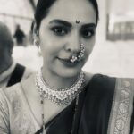 Anuja Sathe Instagram - 🩶🖤🤍 #vintage #nauvari #marathimulgi