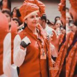 Anuja Sathe Instagram - Stories amol ingale photography गणेश विसर्जन मिरवणूक २०२३ Actres - अनुजा साठे फोटोग्राफी - Stories amol ingale पथक - कलावंत पथक #experssion #candid #candidphotography #starvadak #kalavanthpathak #smile #dholtasha #puneclickarts #maharashtra #canonphotography #canon #canonindiaofficial #streetofmaharashtra #instamarathilover #insta_maharashtraclickers #dhol_tasha_lover_ #instamaharashtra #dwajdhari #maharashtra_status_ #we_maharashtrian #_indiasb #india_clicks #punephotographylovers #pune #storiesamolingalephotography