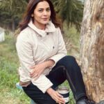 Anuja Sathe Instagram - दूर कहीं पहाड़ों मे… 🙋‍♀️🙋‍♀️🏔️🏔️