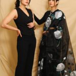 Anuja Sathe Instagram - What is masculine and what is feminine , anyway???? ☯️☯️☯️ #yinandyang 📸 : - @portraitdeewana