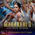 Anuja Sathe Instagram - “Bandook kamjor log chalate hai, samajdaar log dimaag!” Watch Rani’s revenge unfold in Maharani 3. Trailer out now! #MaharaniS3 streaming from 7th March on @sonylivindia #MaharaniOnSonyLIV @sonylivindia @sonylivinternational @sirsubhashkapoor @iamhumaq @amit.sial @shah_sohum @dibyenduofficial @bhave.saurabh @vineetskumars @thepramodpathak @kantari_kanmani @sushilpandeyofficial @anujasatheofficial @jollynarenkumar @dkh09 @kangratalkies @umashankar.singh.7 #NandanSingh @mukeshchhabracc @castingchhabra @amoghdeshpande8 @kunalwalve @drsagargeetkar @rohitsharmacomposer @veerakapuree @singvikram.83 @mangeshdhakde @yatrikdave @ametvb @sanahkewal