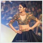Anuja Sathe Instagram - Anuja Sathe @anujasatheofficial Embracing the warmth and strength of black this Makar Sankranti🪁 A color of power and resilience, black reminds us to overcome the cold and welcome the sun’s bright journey🖤 Festive collection for Him and Her✨ Book an appointment and explore the collection today! Venue: ShrutiMangaaysh Flagship⁣ Store, Lane No 10, opposite Punjab National Bank, Pune, Maharashtra Time: 11AM to 7PM Contact: 91 70205 95261 #shrutimangaaysh #anujasathe #makarsankrantiedit #footprintsofbanaras #festivewomenswear #festivestyling #festivemenswear #designerwear #traditionalwear #weddingstyling #womensfashion #menethnicwear #indowesternsherwani #weddingcollection #shaadisaga #indianweardesigns #weddingboutiqueinpune #haldioutfit #mehendioutfit #shaadioutfit #cocktailoutfit #designerinpune #wedmegood #stylewithshrutimangaaysh