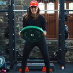 Anuja Sathe Instagram - What doesn’t kill you makes you stronger ✌️💪💪 #gainmuscle #buildmuscle #gymgirl #gymmotivation @atenxsportswear @atenxstudio