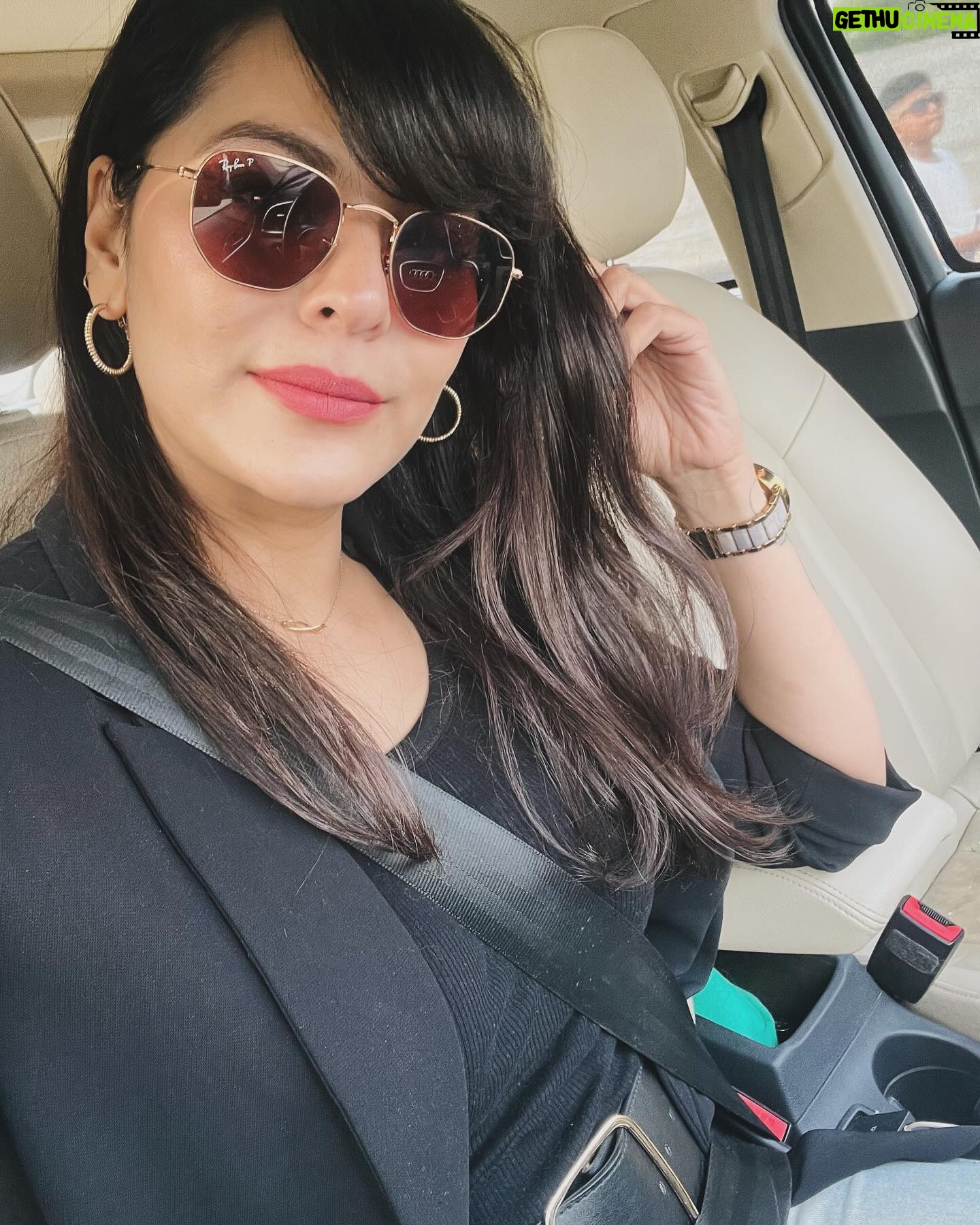 Anuja Sathe Instagram - Because I believe “carfies” are the best form of selfies 😬 Ok Bye #semiformals #suitup #showup #getgoing