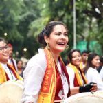 Anuja Sathe Instagram - श्री सिद्धीविनायक विसर्जन सोहळा 2023 मुंबई ❤️❤️🙏🏻🙏🏻 #kalavantapathak #ganpatibappamorya #gneshotsav2023