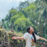Anusha Hegde Instagram - Peace begins with a smile ⭐️⭐️⭐️⭐️⭐️⭐️ Pc: @ashwin_ptu21