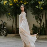 Anusha Hegde Instagram - Go to the garden when u need to remember tht everything is love ❤️ ⭐️⭐️⭐️⭐️⭐️⭐️ Pc: @silvan__photography Hairdo: @mahi_hairdo