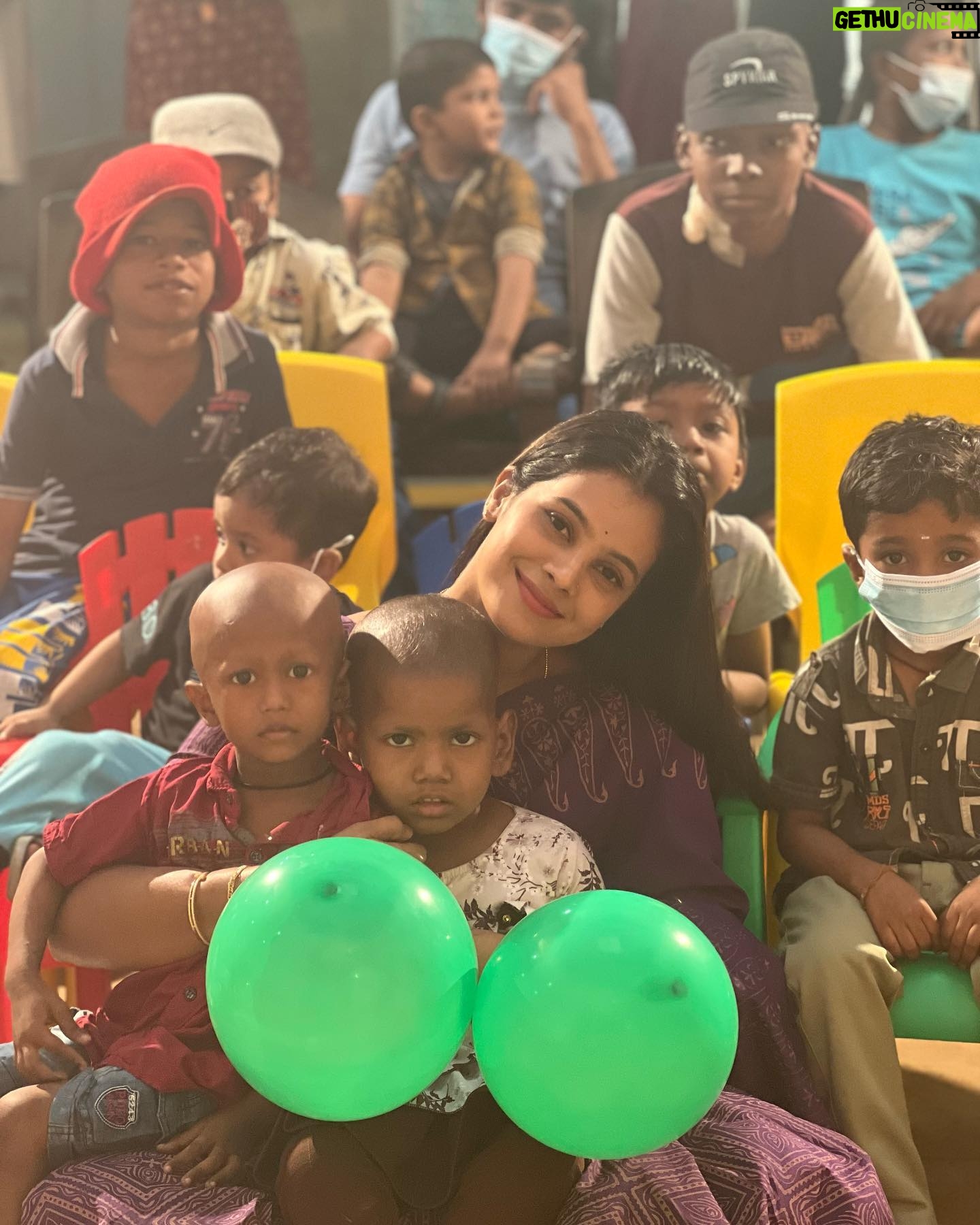 Anusha Hegde Instagram - Life is not easy for everyone. Sometimes u don’t see the challenges on the outside, but every single one of us has both those and everything that goes on inside as well. Give it your all … dare to b all you can be. ⭐️⭐️⭐️⭐️⭐️⭐️