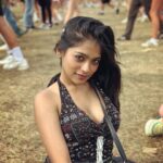 Anusha Viswanathan Instagram - Reading Festival Dump! 🩵💜💙 We got the clouds, the wind, the rain and the sun! What a day full of good vibes, music and magic. My feet were dead by the end of it but this festival was a bucket-list tick for sure! 💗 Thank you @ananyamusib for the best company. ☀️💕 . . . #readingfestival #musicfestival #musiclover #travel #love #fashion #festivalfashion #happy #bucketlistadventures #mood #wanderlust #black #nosering #billieeilish #hotmilk #tomodell #imaginedragons #travelblogger #lifestyleblogger #moodblogger