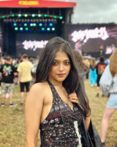 Anusha Viswanathan Instagram - Reading Festival Dump! 🩵💜💙 We got the clouds, the wind, the rain and the sun! What a day full of good vibes, music and magic. My feet were dead by the end of it but this festival was a bucket-list tick for sure! 💗 Thank you @ananyamusib for the best company. ☀️💕 . . . #readingfestival #musicfestival #musiclover #travel #love #fashion #festivalfashion #happy #bucketlistadventures #mood #wanderlust #black #nosering #billieeilish #hotmilk #tomodell #imaginedragons #travelblogger #lifestyleblogger #moodblogger