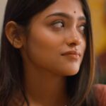 Anusha Viswanathan Instagram – পুরোনো প্রেমের সঙ্গে হঠাৎ দেখা কি আর রোজ রোজ হয়? 😌

#HothatDekha: Old Love our fifth hoichoi mini in association with @engagebyitc is now streaming only on #hoichoi.

@_rwitobroto_ @anusha1902 @hoichoiminis #hoyejak

Location courtesy: @hodols_forever