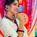 Anusha Viswanathan Instagram – শুভ নববর্ষ সকলকে! 
আজ দেখতে ভুলবেননা “১ বৈশাখে ভালোবাসা” মহাপর্ব, দুপুর ১টা -৩টে শুধুমাত্র ষ্টার জলসায়! @starjalsha 
 এখানে কিছু ক্যামেরার পেছনের মুহূর্ত! 🩵

.
.
.
#shubhonoboborsho #jolthoithoibhalobasha #jttb #newyear #bengalinewyear #festival #love #happiness #laughter #music #hope #startover #work #actor #grateful