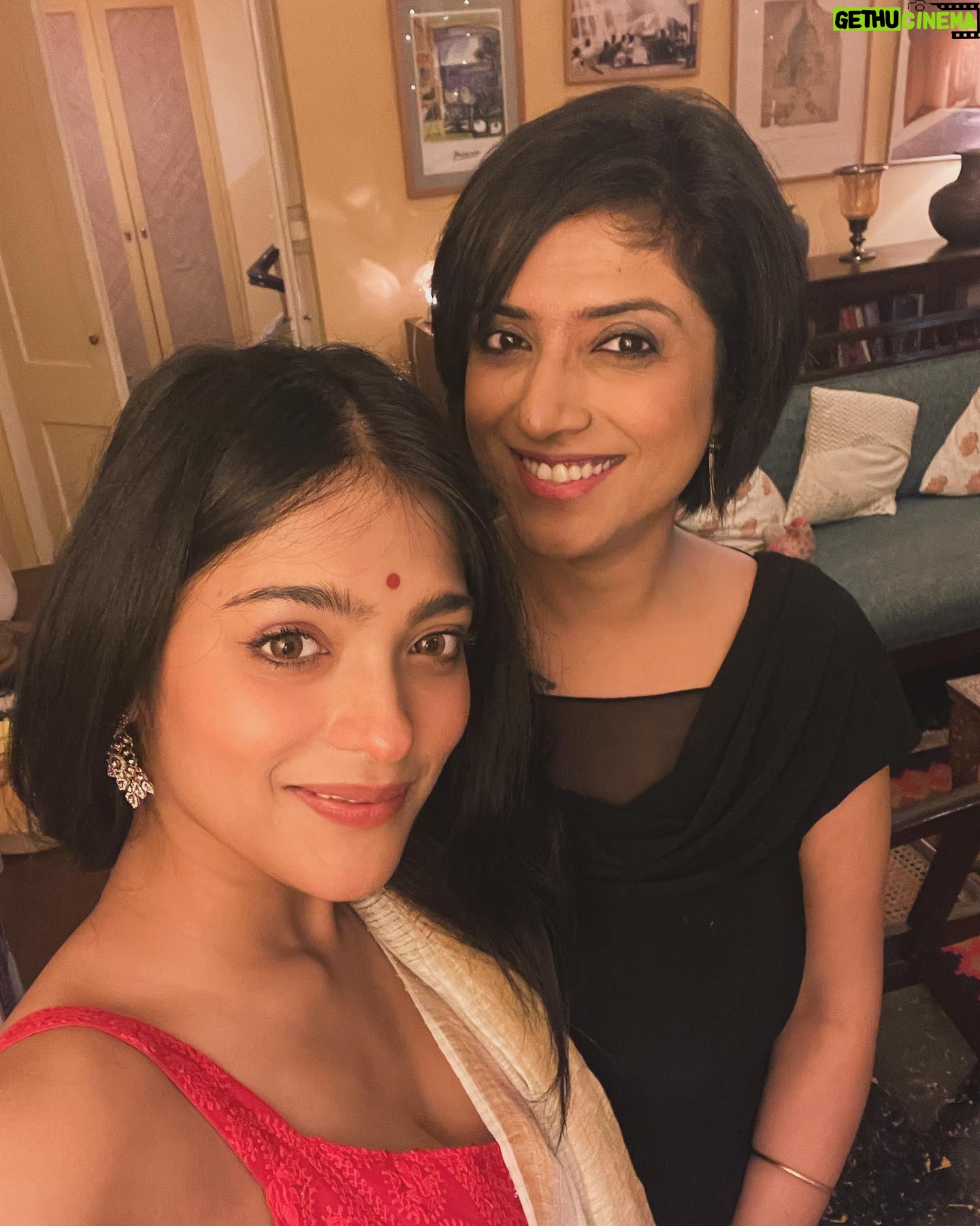 Anusha Viswanathan Instagram - It all started with sharing food from the same plate at a party and the ritual continues. Some people are growing up too fast, argh!!! @anusha1902 , you go, girl and let’s share food and thoughts like we do. Love you endlessly 🫰🏻🫰🏻