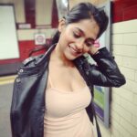 Anusha Viswanathan Instagram - Getting blown away by the universe and it’s mischievous sense of humour time and again. . . . #karma #windinmyhair #mood #trains #love #londonunderground #traveller #travelinfluencer #mood #smile #wanderlust #travelblogger #blackleatherjacket #wanderlust #fashion #aesthetics #candid