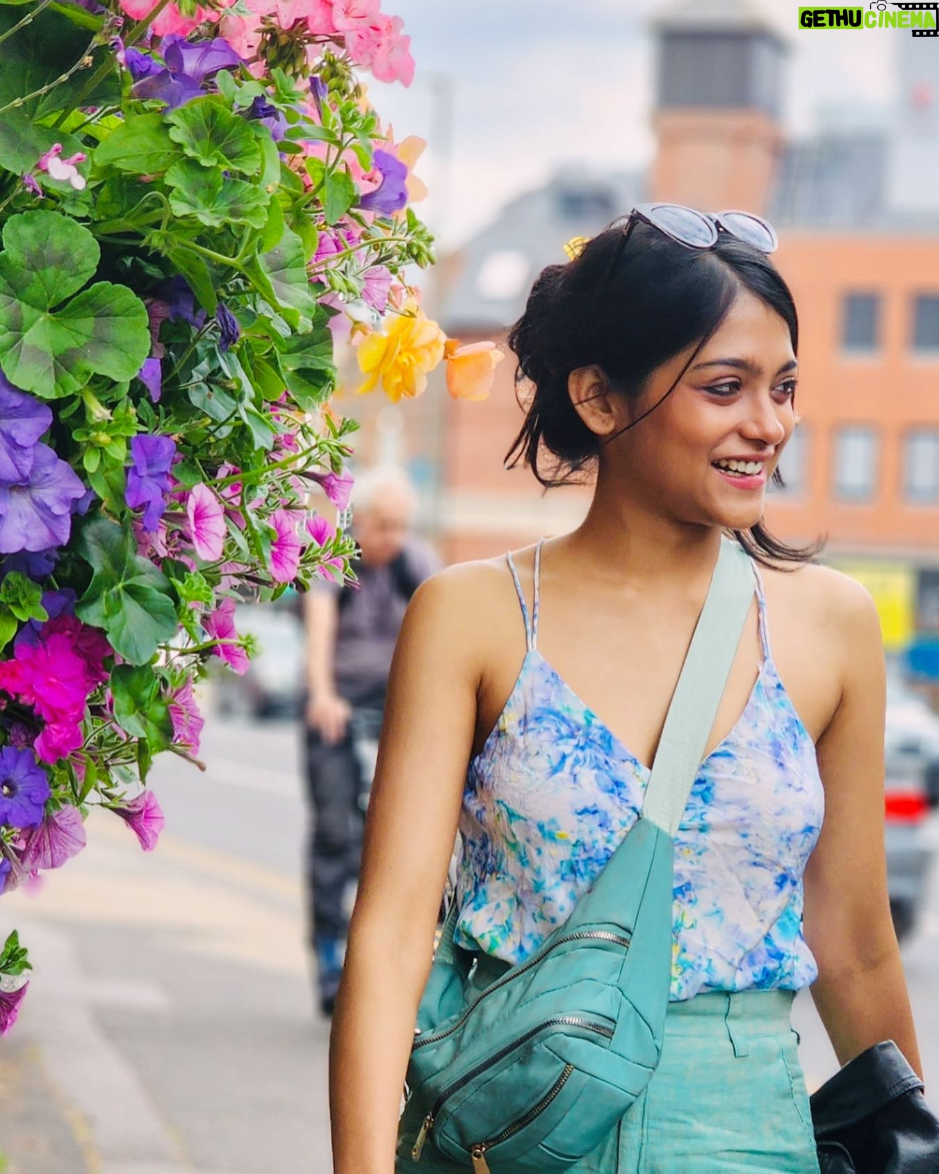 Anusha Viswanathan Instagram - This was a golden summer. π . . . #summer #goldensummer #florals #august #love #uk #laugh #happiness #fashion #warmth #sunshine #bright #blue #flowers #hope #aesthetic #candid #fashionblogger #instablogger #travelblogger #travelphotography #london #wanderlust