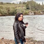 Anusha Viswanathan Instagram - Just casually plotting murder. . . . P.S. : mood currently . . . #scotland #lochness #troublemaker #mood #blackleatherjacket #fashion #travel #dontmesswithme #revenge #scorpiomoon #love #watersign #travelblogger #travelwithme #aesthetic #lake #fashionblogger #instablogger #shotoniphone