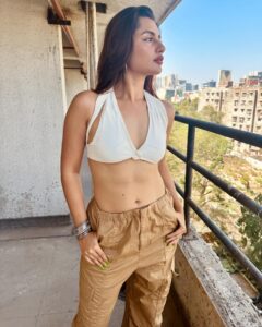 Actress Anushka Luhar HD Instagram Photos and Wallpapers June 2024