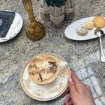 Anzhelika Kashirina Instagram - Полностью окультуренная, впитавшая дворцы и музеи Петербурга:) Перевыполнила план шагомера. Пора уносить свои ноги в Москву..😮😅 До встречи, любимый Питер🖤