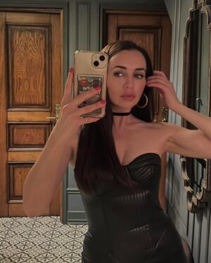 Anzhelika Kashirina Instagram - 🖤