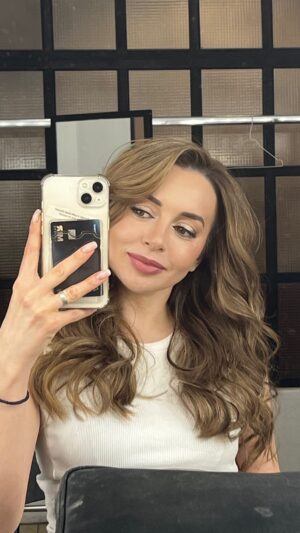 Anzhelika Kashirina Instagram - Невозможно удержать эту тигрицу🫢