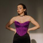 Anzhelika Kashirina Instagram - Пришла за чёрным корсетом, а влюбилась в этот 💜 @2mimor ⠀ 📸 @ph.kdarya Muah @irinayanilova