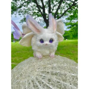 Aoi Yuki Instagram - これね、なんだと思う？
ミキプルーンの苗木

 #ぬい撮り  #ぬいぐるみ  #ぬいどり  #公園  #うさぎ