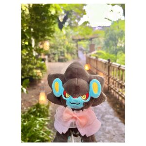 Aoi Yuki Instagram - 春めいた椿山荘にて☘ ̖́-
アフタヌーンティーをした後にお庭にもお邪魔して
ぬい撮りしてきました。霧の演出が凄かったです。

 #ポケ活  #ぬい活  #ぬい撮り  #ポケモン
 #レントラー  #ユキメノコ  #嫁1