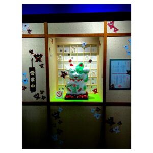 Aoi Yuki Instagram - #白上フブキ ちゃんと
POPUPSHOP「  #FGO MART」松屋銀座(東京)に
お邪魔してきました！
カルナたちのお店遊びに行けて嬉しかったよ〜！！
どこもかしこもフォトスポットで、撮影が捗りました笑
グッズもめちゃかわで爆買いしてしまった…
フブちゃんとは  #銀座 でオシャレ茶しばきの会もしたので、その写真もまたいつか！
勿論  #ほろごえっ！ でもそんなお話が出来たらいいな〜

 #fgoマート