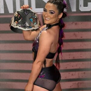 Aoife Cusack Instagram - AND STILL your NXT Womens Champion🪶

#VENGEANCEDAY