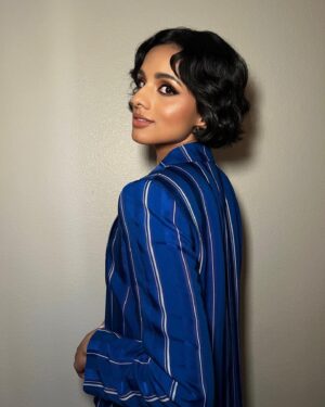 Aparna Brielle Instagram - hi 💙 @netflix #fubar