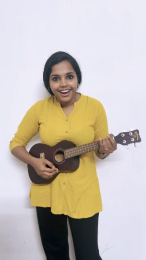 Aparna Narayanan Instagram - Happy birthday Thalapathy @actorvijay sir :) Glad to have sung in your movie in A R Rahman sir’s composition:) thank you for the opportunity sir :)

This song is very very special to me because I sang it alongside Bamba Bakiya anna and @vipinanejaofficial sir. Bamba Anna, we miss you. 

P.S - I HAVE JUST STARTED TO PLAY THE UKULELE 🙈 so please pardon me for my mistakes 🙈

#simtangaran #thalapathy #vijay #birthday #arrahman #arr #aparnanarayanan #singer #musician #performer #ukulele
