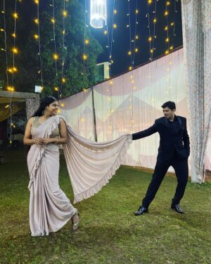 Aparna Narayanan Instagram - Happy 4th anniversary my love @skandhagopalan ❤️❤️ thank you for always having my back ❤️
#anniversary #love
