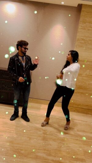 Aparna Narayanan Instagram - Vannaarapettaiyila | Sontha steppu

@vignesh_saarangam 

#vannarapettayila #vannarapettai #maaveran #sivakarthikeyan #aditishankar #sivakarthikeyan_fanz_club #dancereels #cantdance #music #funreels