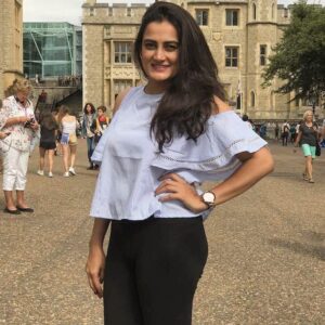 Aparna Ghose Instagram - #london #summer #towerbridge #princess  #Elizabeth  #palace ...