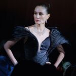 Apasiri Nitibhon Instagram - 💎JUBILEE DIAMOND 💎 CELEBRATING 95th ANNIVERSARY OF THE HOUSE OF EXCELLENCE 💍🥳 #jubileediamond #thehouseofexcellence #95thanniversary #เดินได้เดินไปนะอาภา😉 #🌌👧🏻