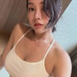 Apple Chan Instagram - Confidence isn't walking into a room thinking you are better than everyone it's walking in not having to compare yourself to anyone at all