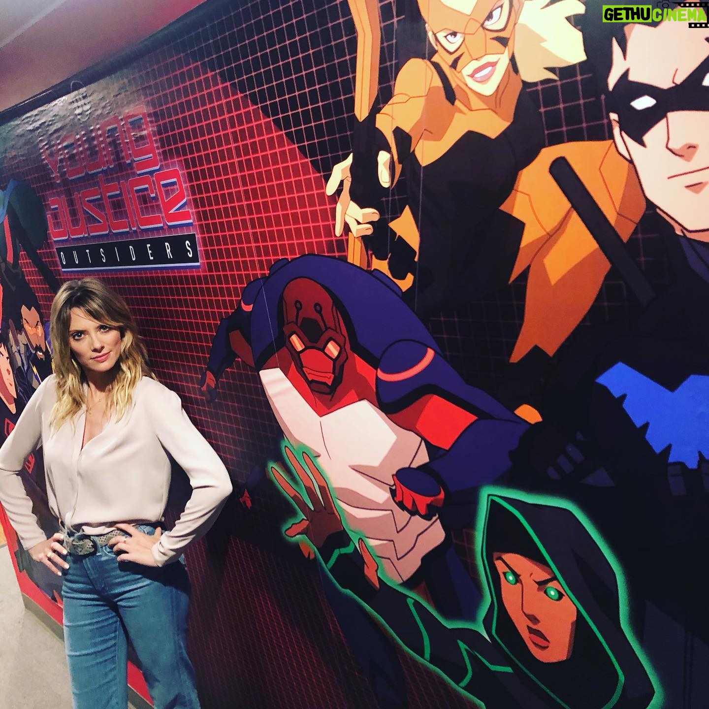 April Bowlby - 13.2K Likes - Soooo much fun!!!” @thedcuniverse #doompatrol #cooking #dcdaily