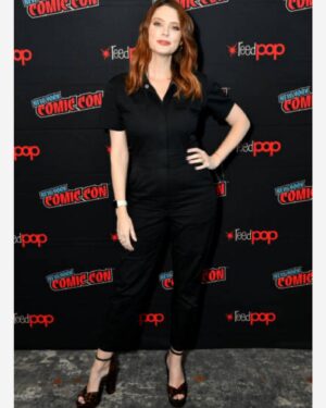 April Bowlby Instagram - Yahoooo! #nyccomicon 
Thank you for a whirlwind of fun 
💄 @tobimakeup 
👩🏼‍🦰 @matthewmonzon 
👗 @rivetutility 
💍 @bondeyejewelry 
👠 @paige 
Styled by @iamsaraacevedo 

@dcdoompatrol Season 4 💥💚
@hbomax
