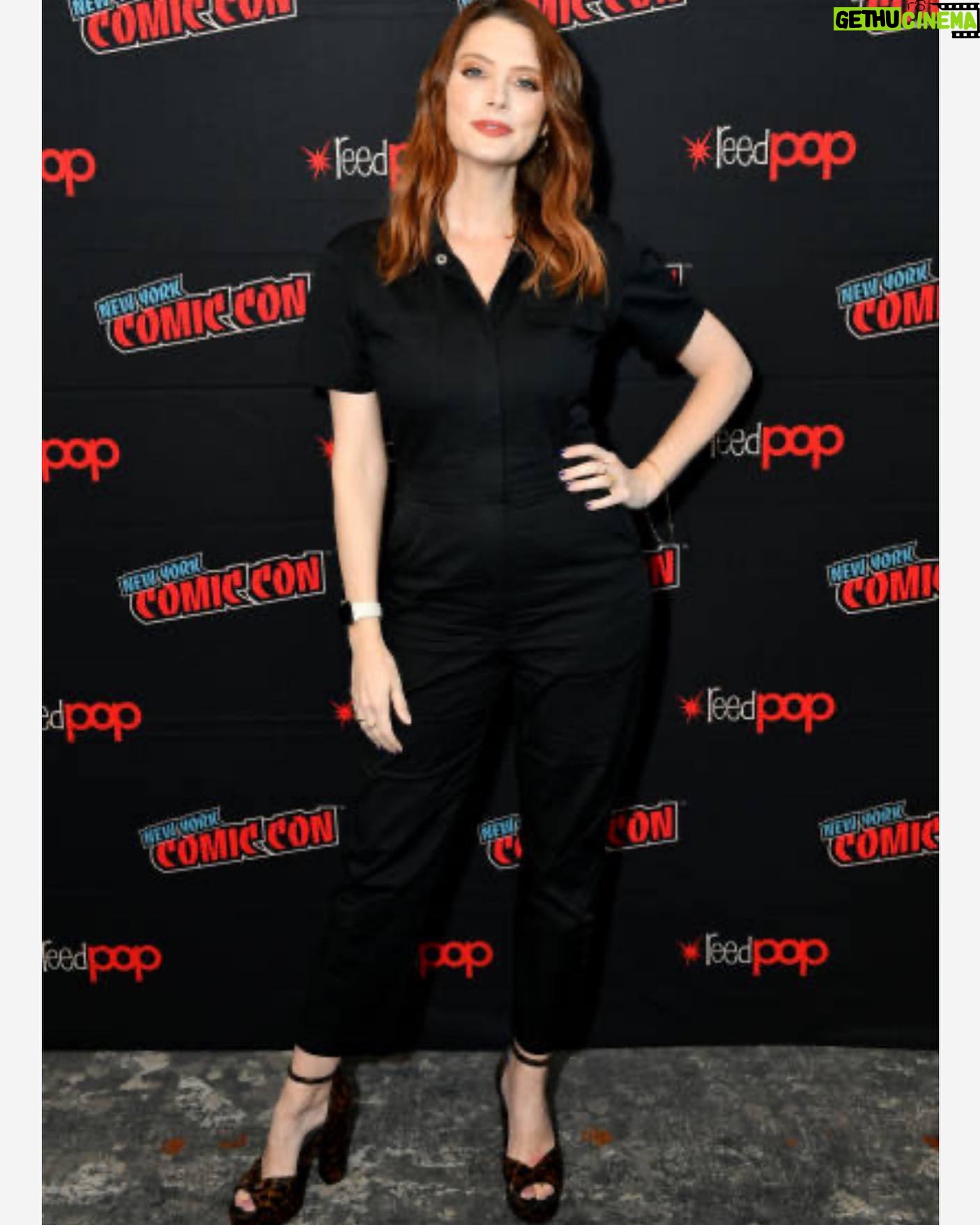 April Bowlby - 10.5K Likes - Yahoooo! #nyccomicon
Thank you for a whirlwind of fun
💄 @tobimakeup
👩🏼🦰 @matthewmonzon
👗 @rivetutility
💍 @bondeyejewelry
👠 @paige
Styled by @iamsaraacevedo
@dcdoompatrol Season 4 💥💚
@hbomax