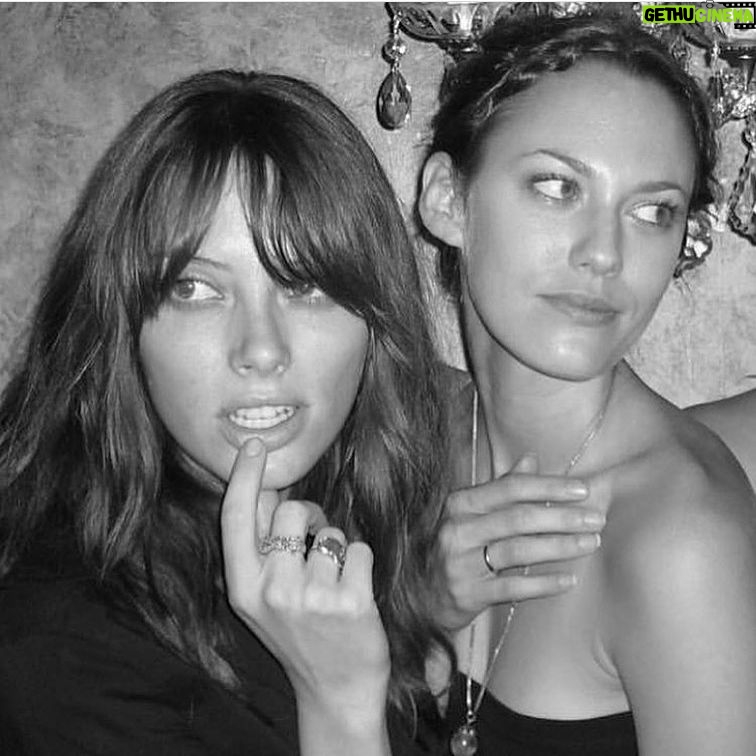 April Bowlby - 8.2K Likes - Oldie but a goodie with @amandacallen ♌️🧡♐️🎂