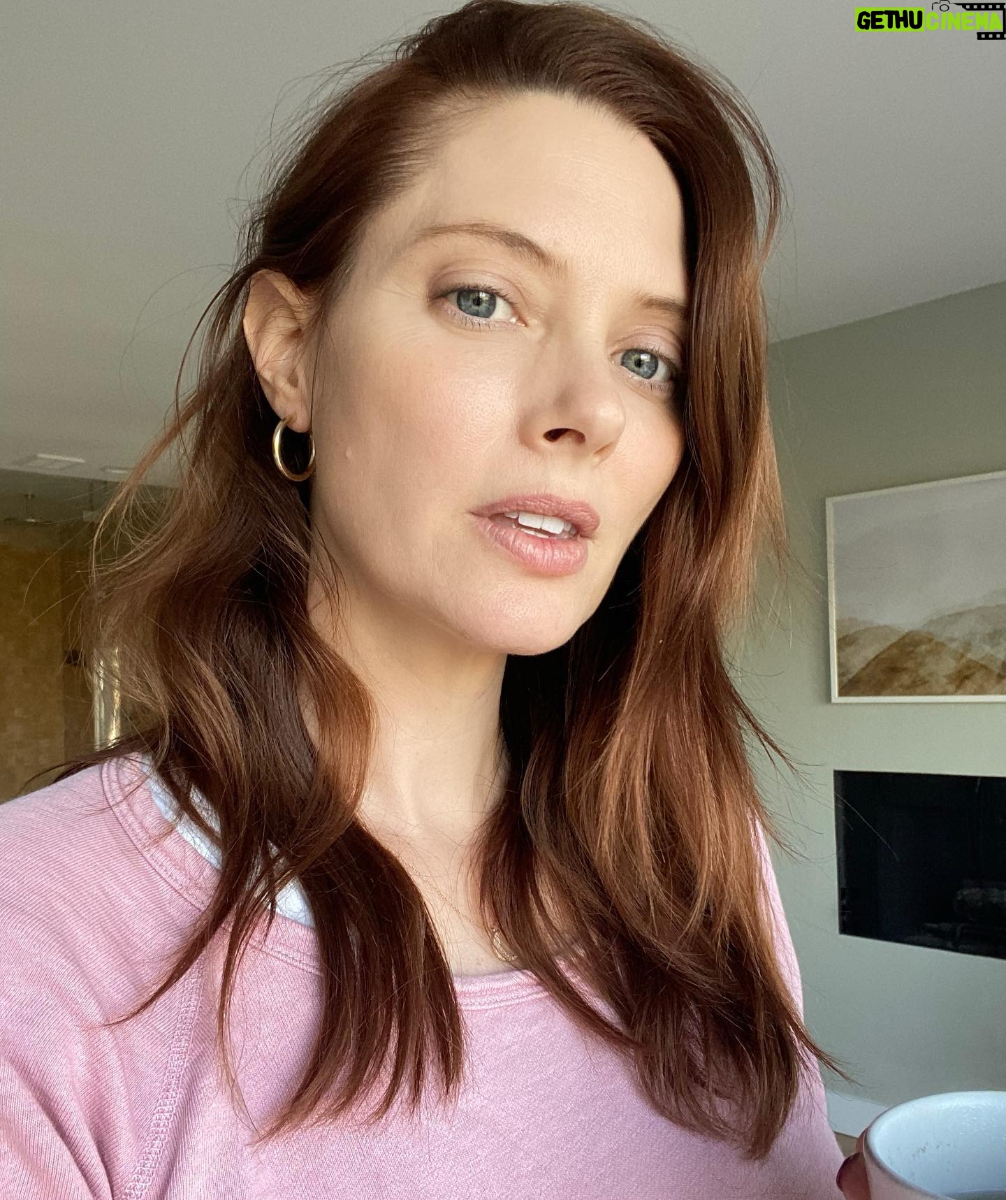 April Bowlby - 20.4K Likes - @bondeyejewelry
Everyday 😍