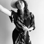 April Bowlby Instagram - 🦓 @tallulahandhope