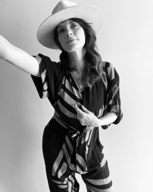 April Bowlby Instagram - 🦓
@tallulahandhope
