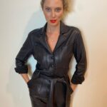 April Bowlby Instagram – 🖤✔️⚫️▪️♟♠️